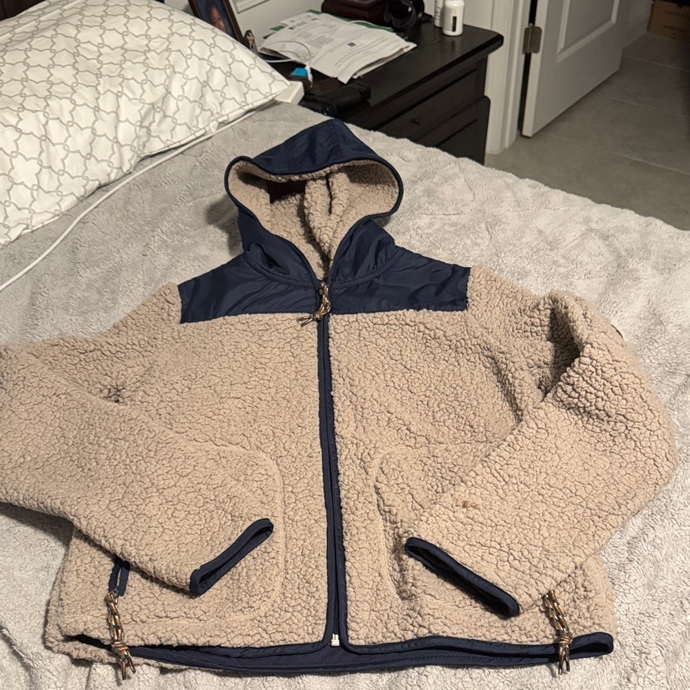 Prince & Fox Beige and Navy Women Puffer Jacket